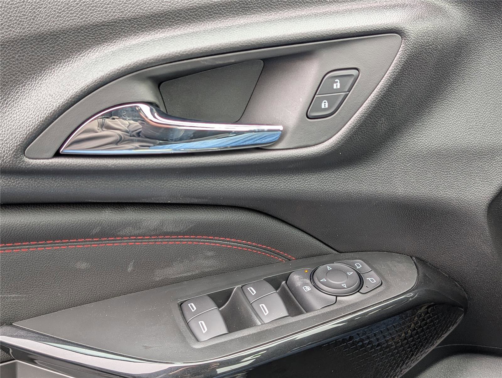 New 2026 Chevrolet Trax RS image 15