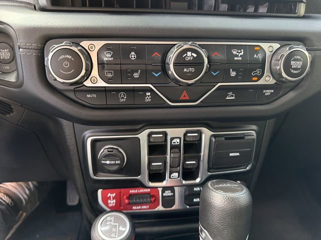 Used 2024 Jeep Gladiator Mojave w/ Convenience Group AWD/4WD image 29