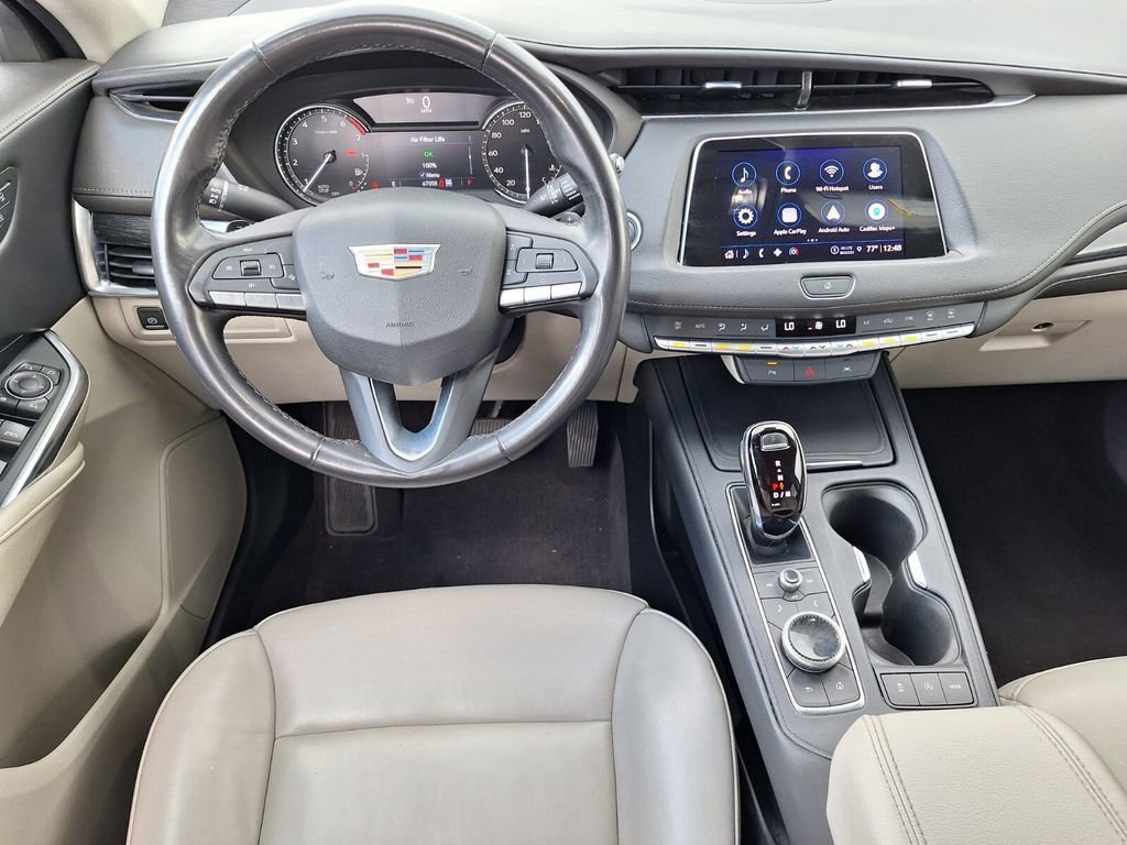 Used 2023 Cadillac XT4 Premium Luxury image 10