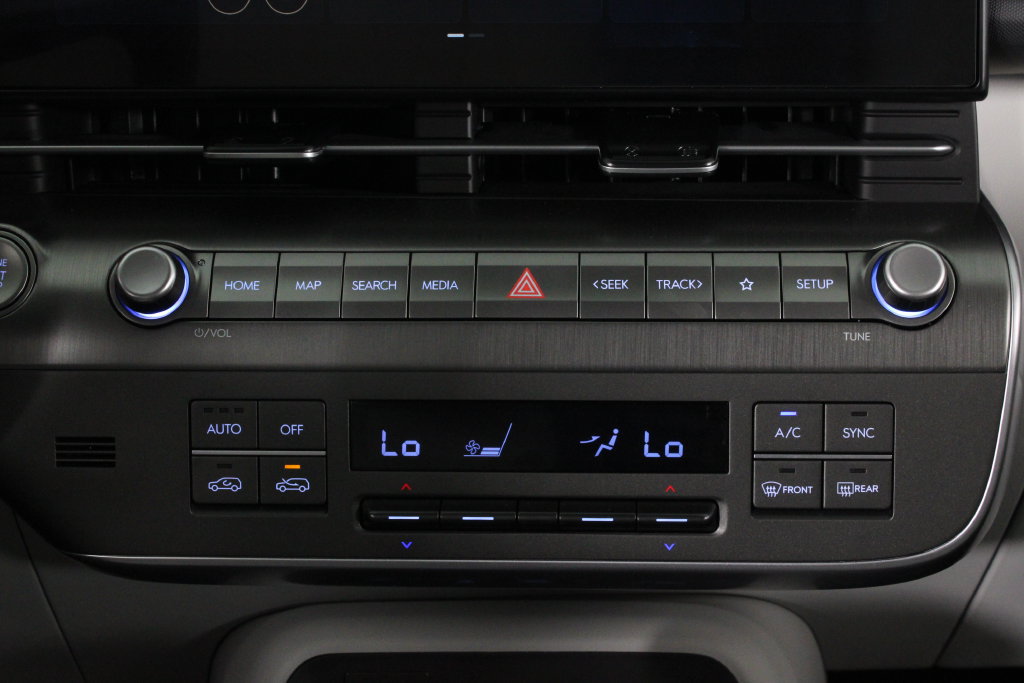 Certified 2027 Hyundai Kona SEL Sport FWD image 22