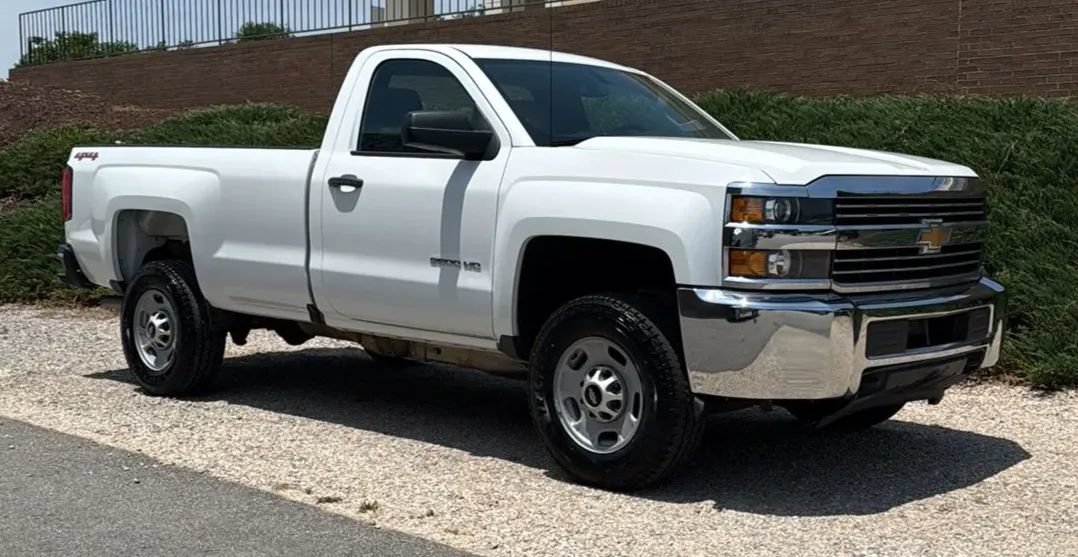 Used 2017 Chevrolet Silverado 2500 W/T w/ Snow Plow Prep Package AWD/4WD image 3