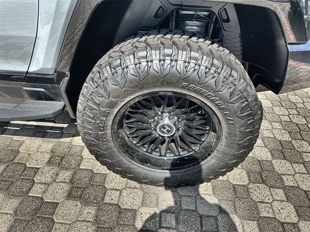 New 2026 GMC Hummer EV SUV image 12