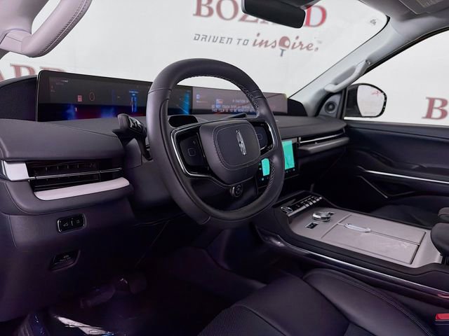 New 2026 Lincoln Navigator L Premier AWD/4WD image 10