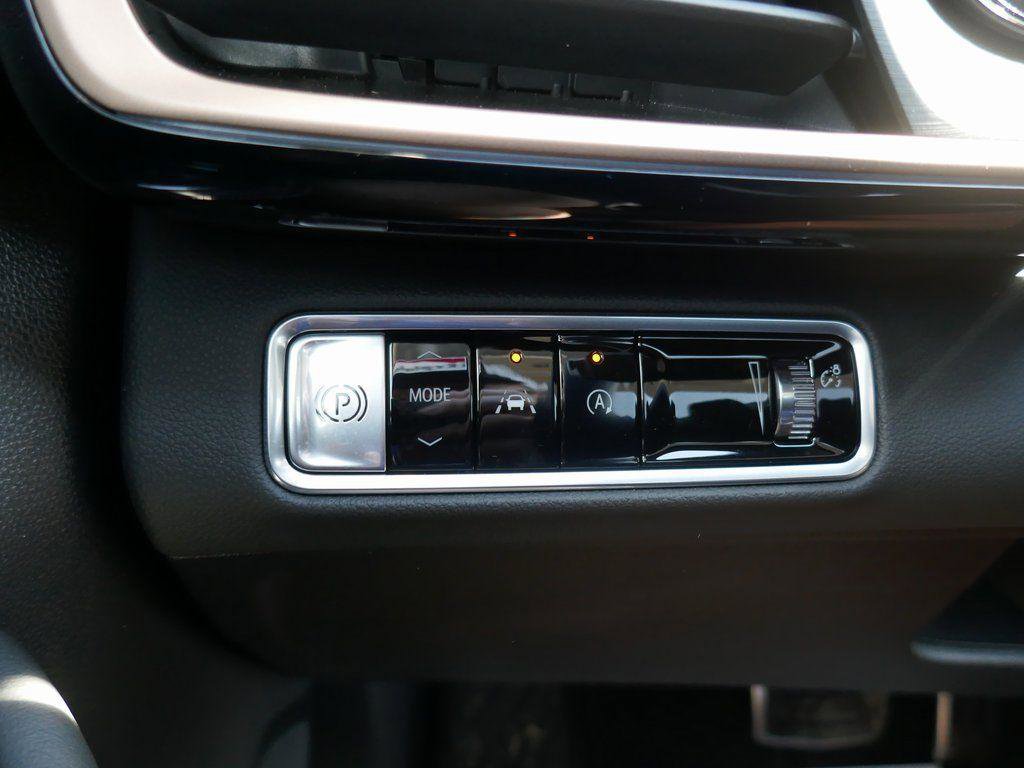 New 2026 Buick Envision Sport Touring image 17