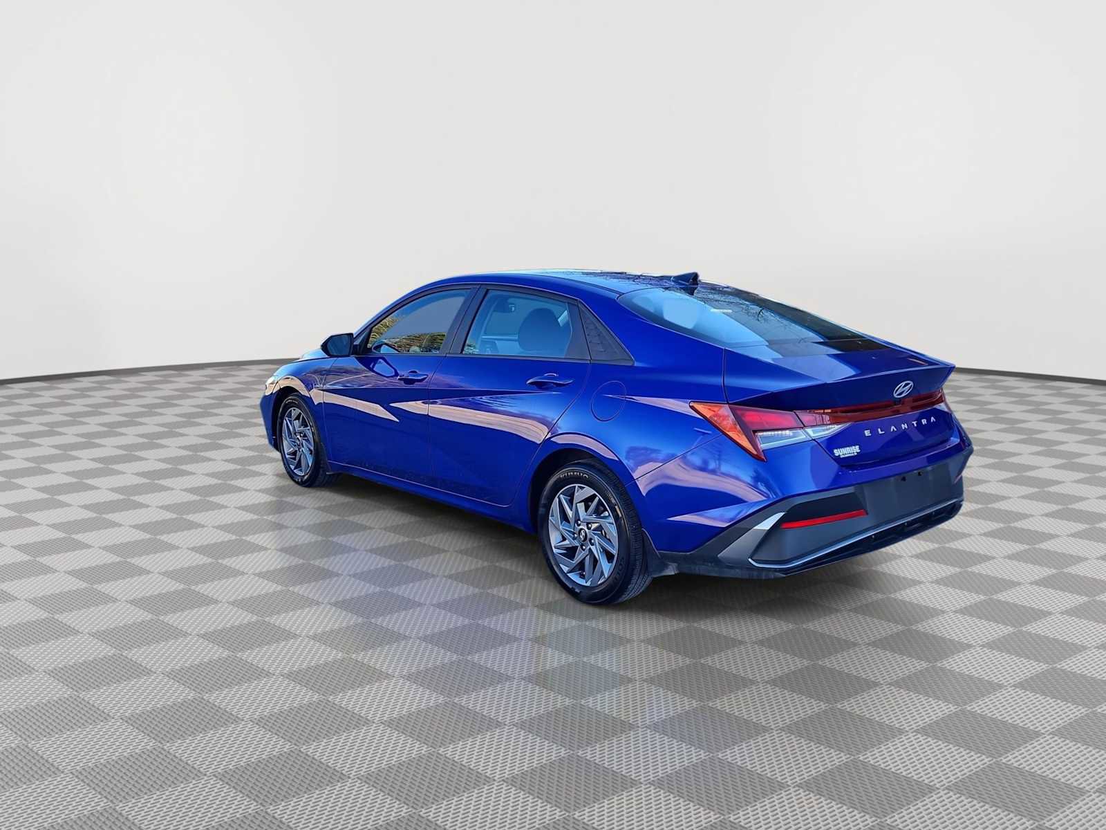 Used 2024 Hyundai Elantra SEL image 6