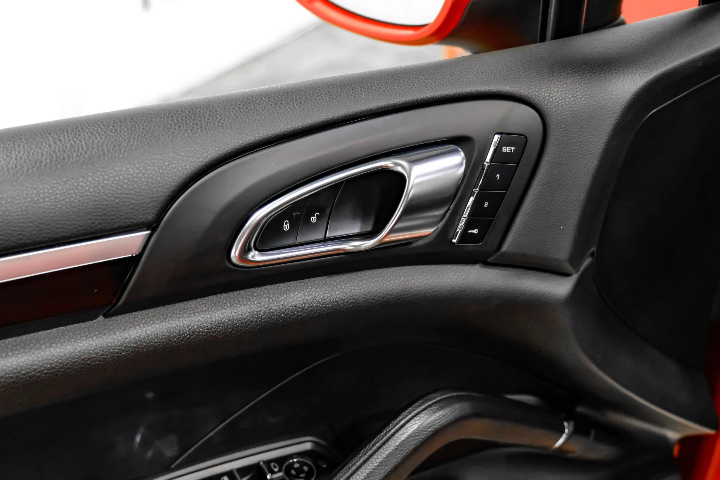 Used 2016 Porsche Cayenne AWD/4WD image 39