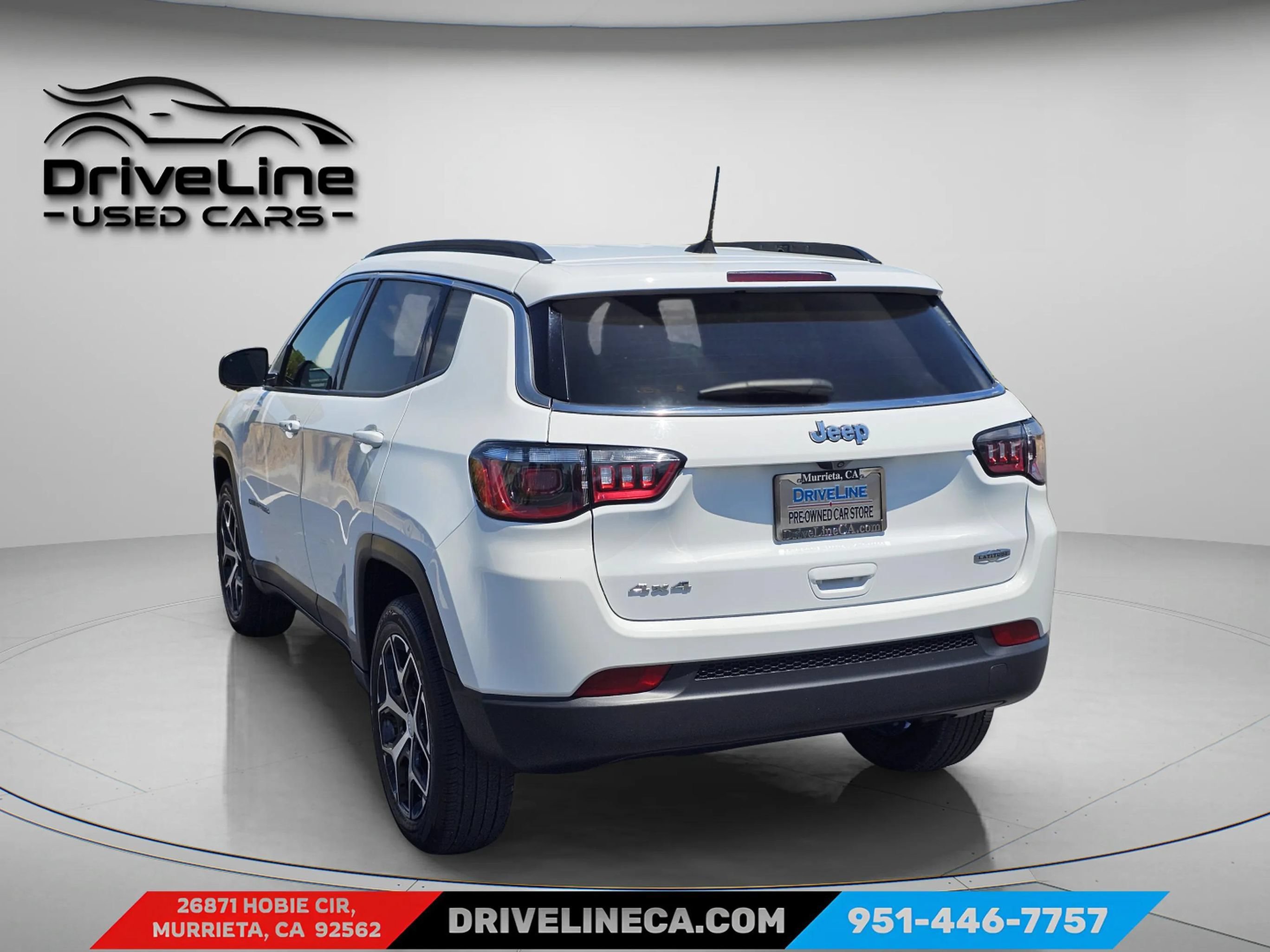 Used 2024 Jeep Compass Latitude AWD/4WD image 6