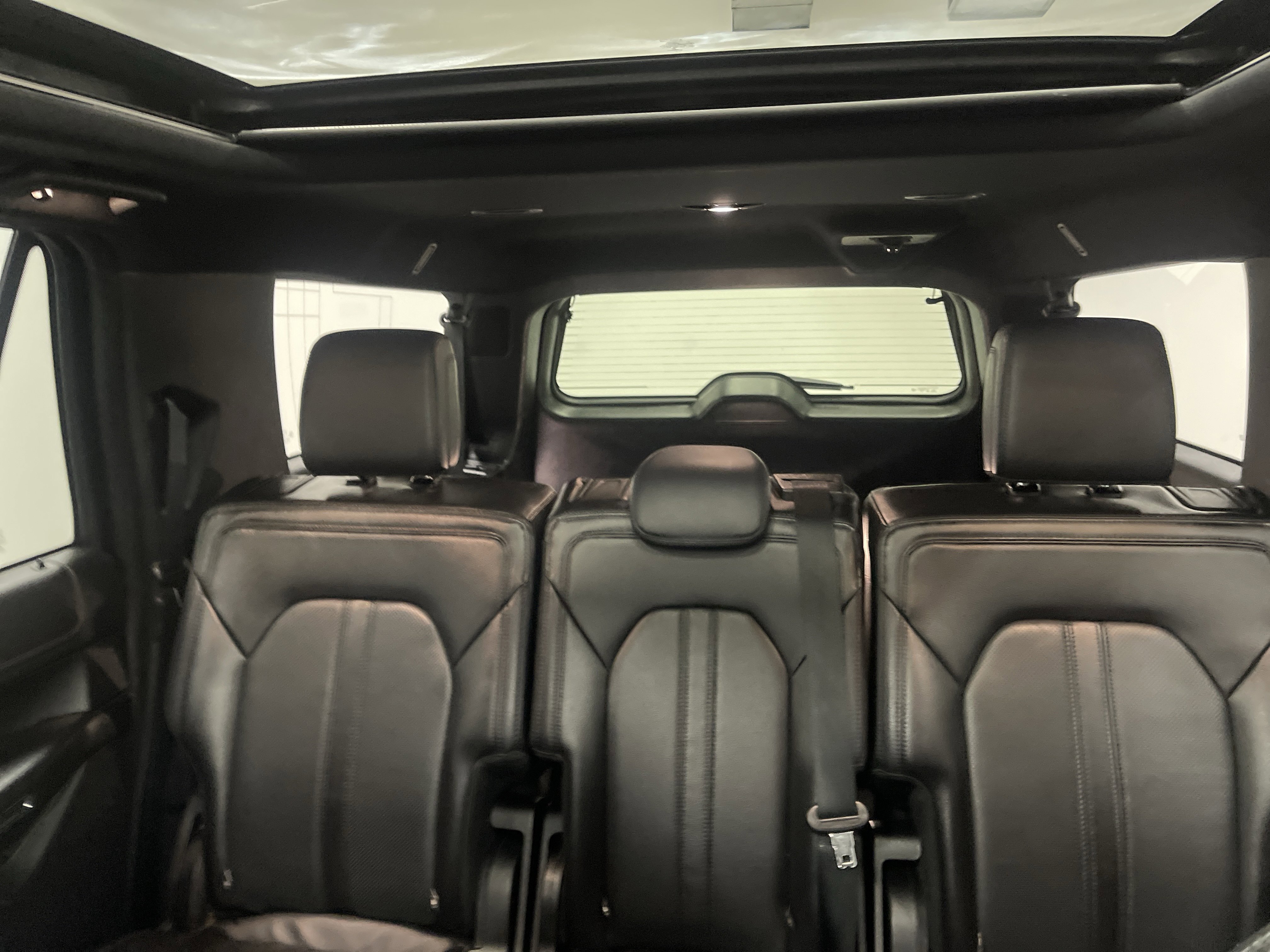 Used 2021 Ford Expedition Max Limited image 11