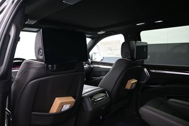 New 2026 Cadillac Escalade ESV Platinum Sport AWD/4WD image 15