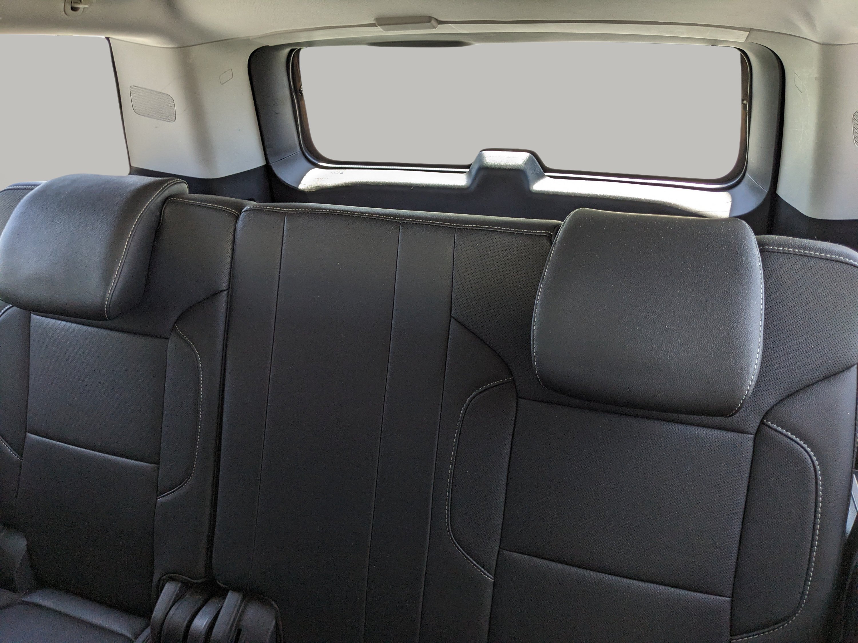 Used 2018 Chevrolet Suburban Premier AWD/4WD image 20