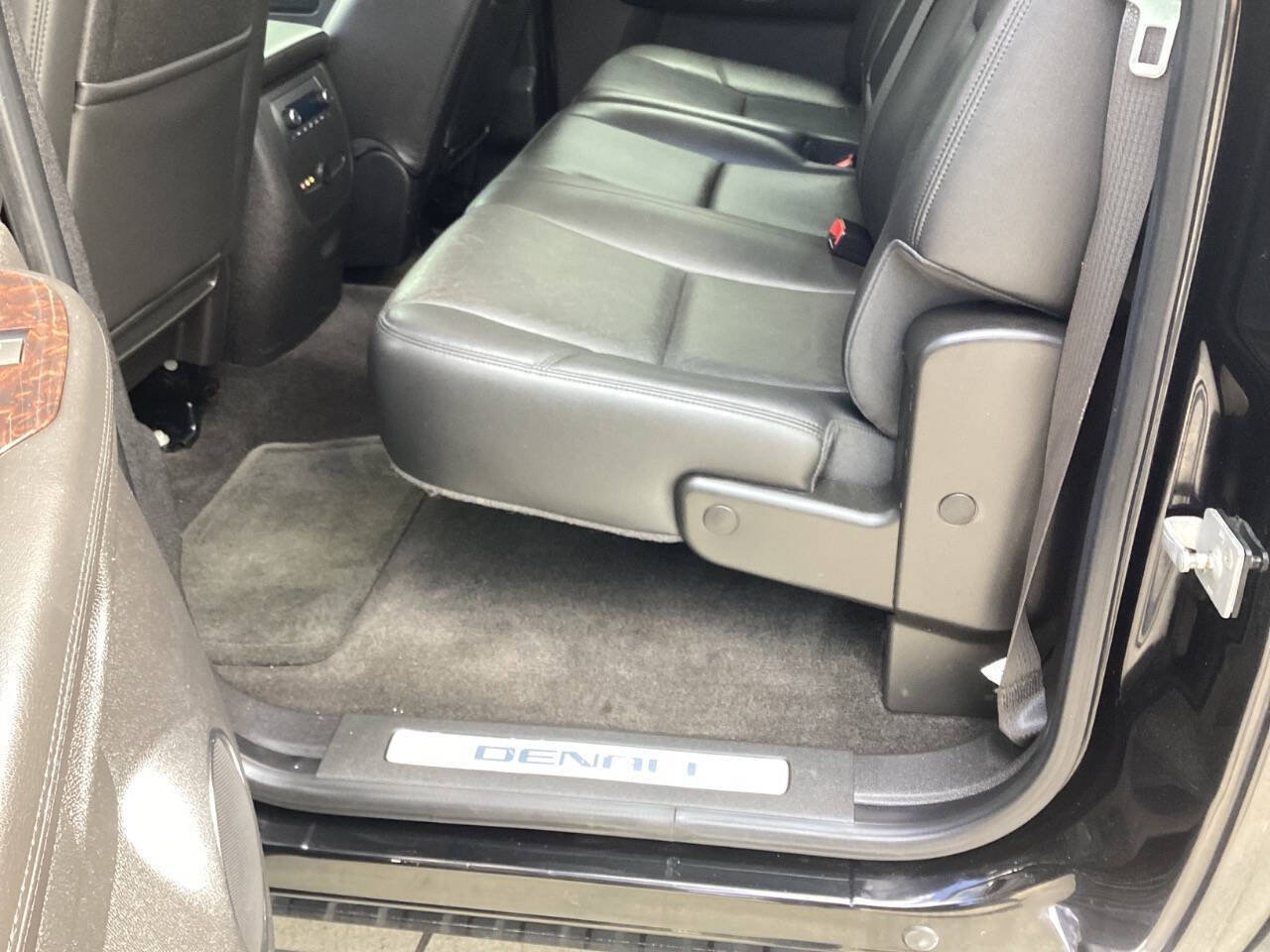Used 2012 GMC Sierra 1500 Denali AWD/4WD image 8