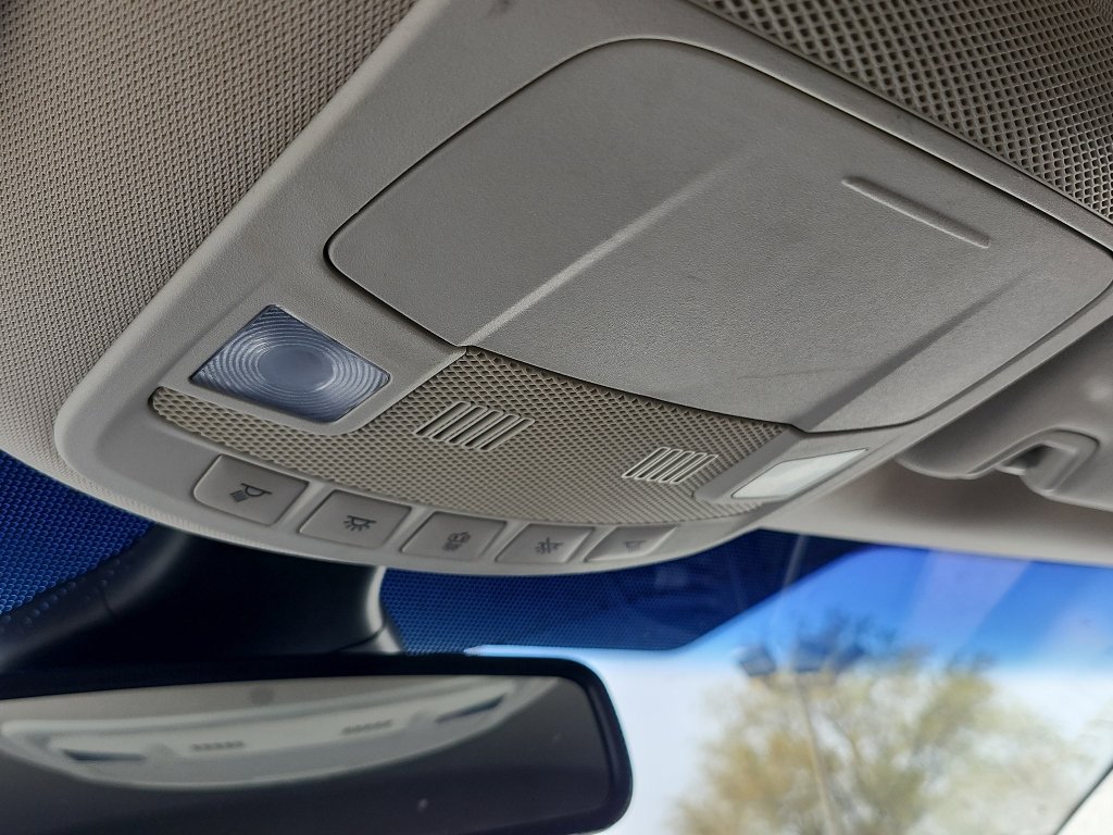 Used 2020 Ford Edge SEL image 33