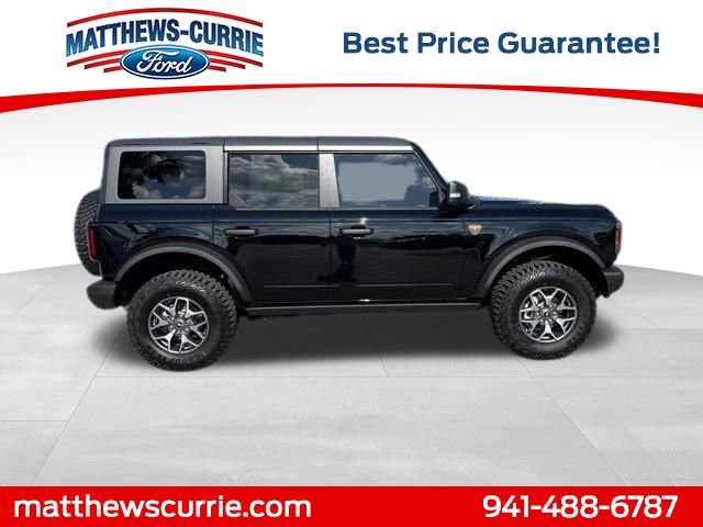 New 2025 Ford Bronco Badlands image 3