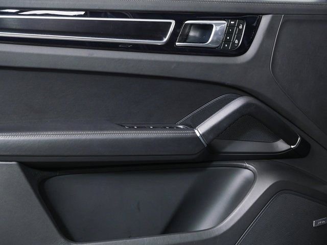 Certified 2023 Porsche Cayenne GTS image 6