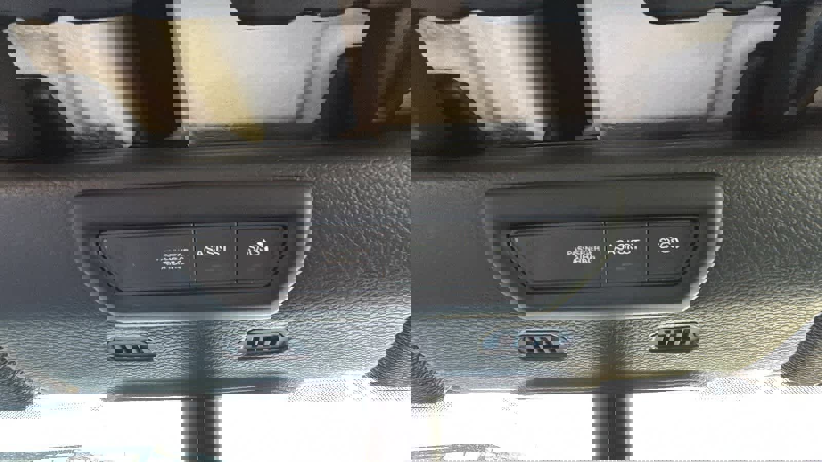 Used 2022 Jeep Gladiator Overland w/ Popular Equipment Package image 17