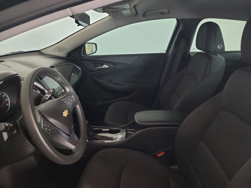 Used 2020 Chevrolet Malibu LS FWD image 17