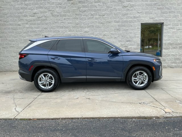 Used 2025 Hyundai Tucson SE FWD image 4