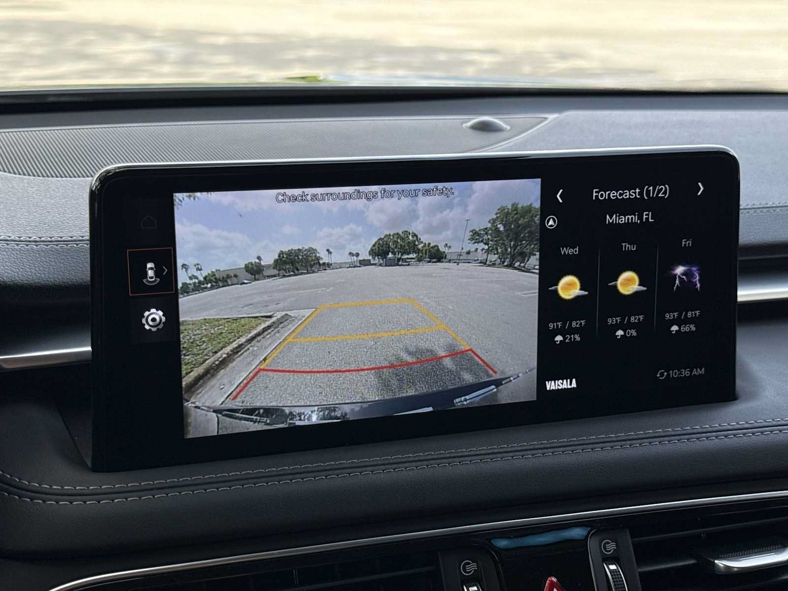 Used 2023 Genesis G70 2.0T RWD image 19