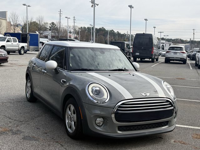 Used 2016 MINI Cooper 4-Door Hardtop image 23