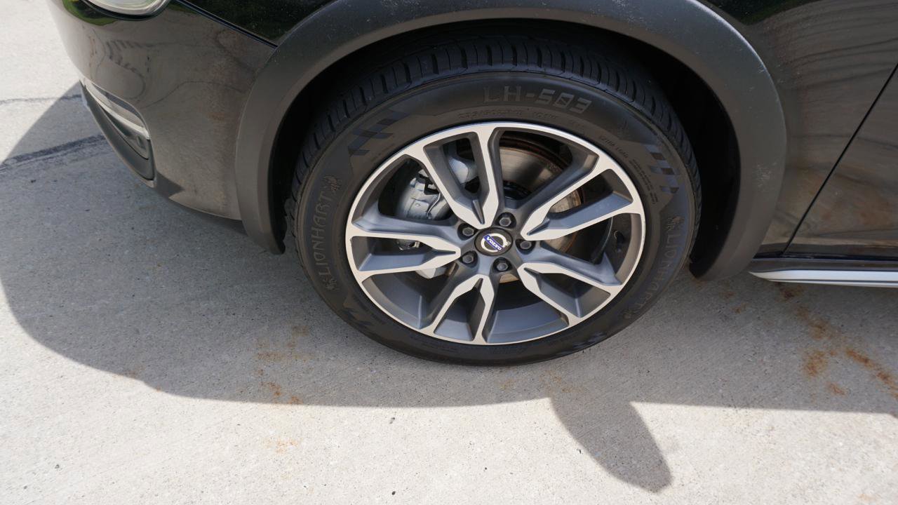 Used 2016 Volvo V60 T5 Cross Country AWD/4WD image 9