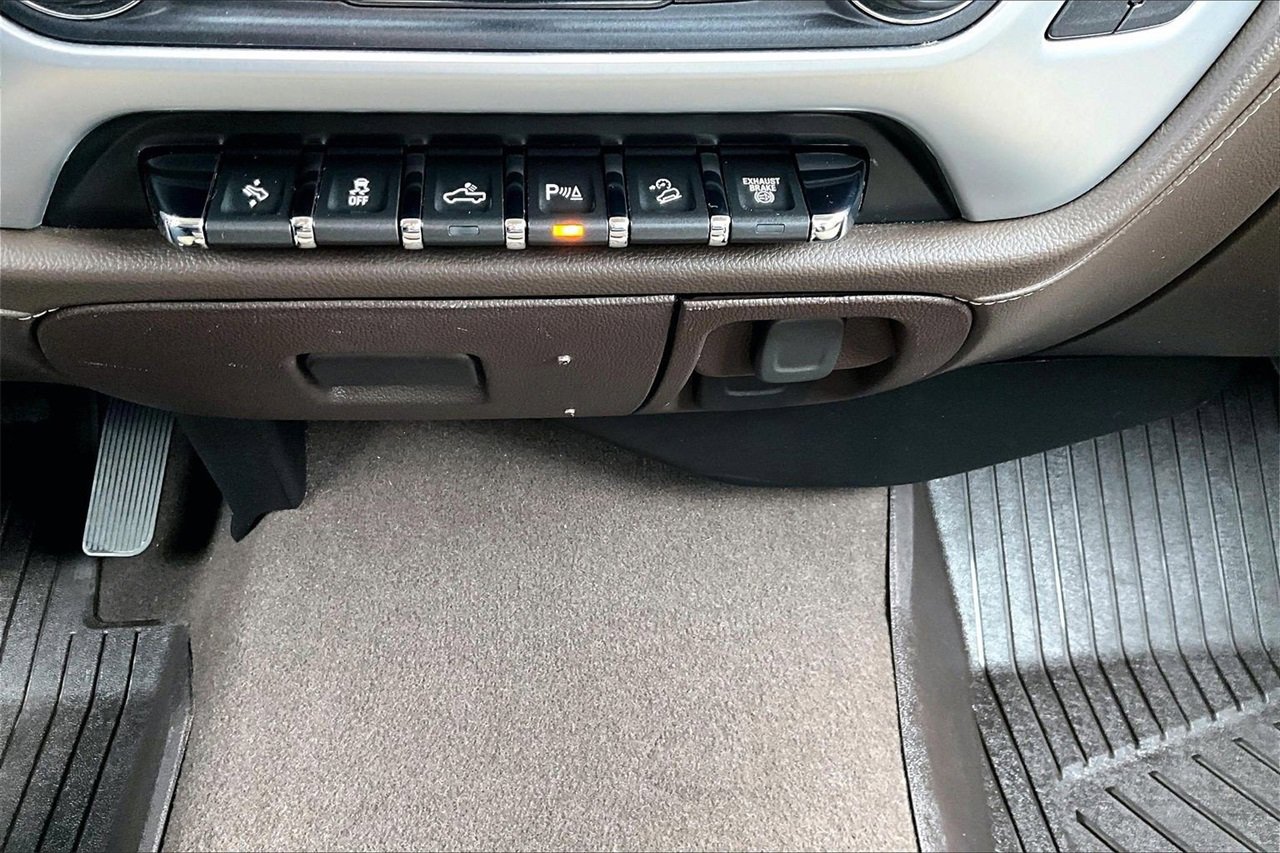 Used 2019 GMC Sierra 3500 SLT w/ Duramax Plus Package image 15