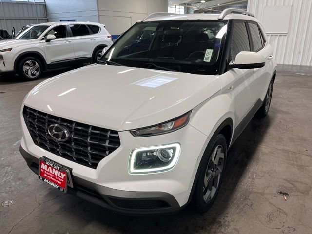 Used 2020 Hyundai Venue SEL w/ Convenience + Premium Package image 7