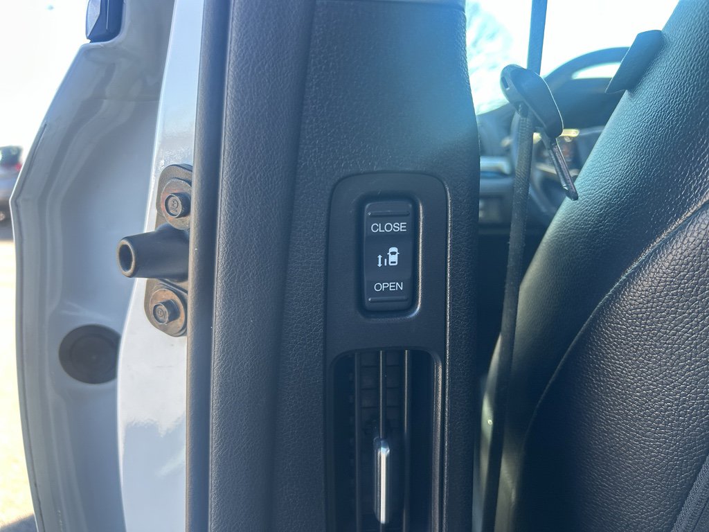 Used 2022 Honda Odyssey Touring image 13