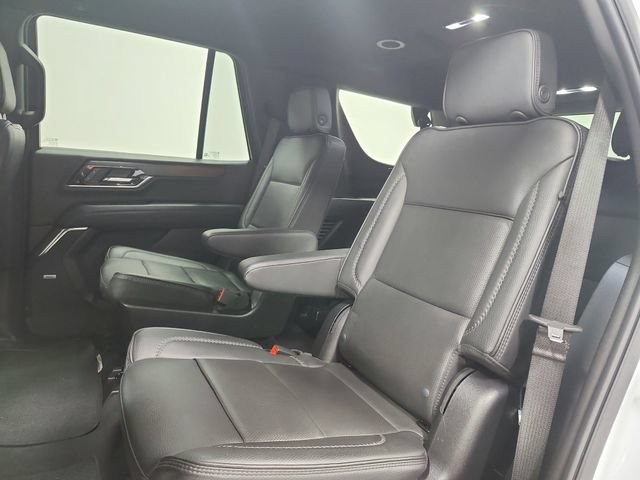 Used 2025 GMC Yukon Denali RWD image 37
