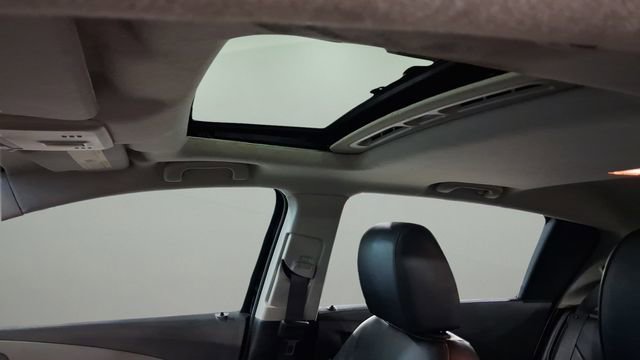 Used 2012 Chevrolet Sonic LTZ FWD image 27