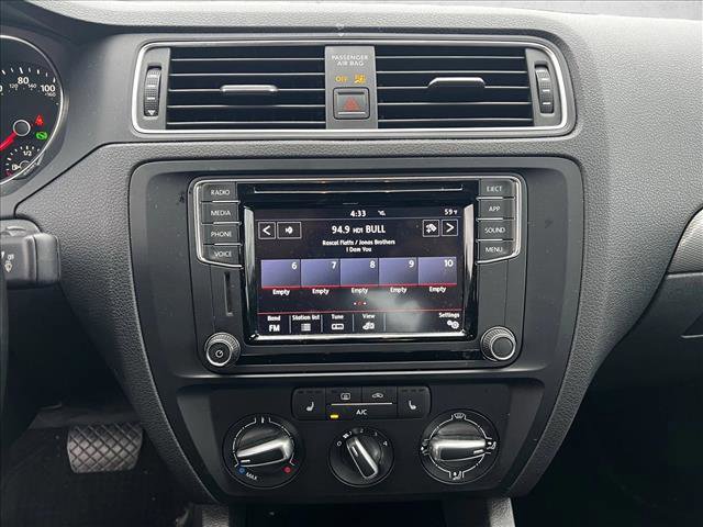 Used 2018 Volkswagen Jetta SE image 10