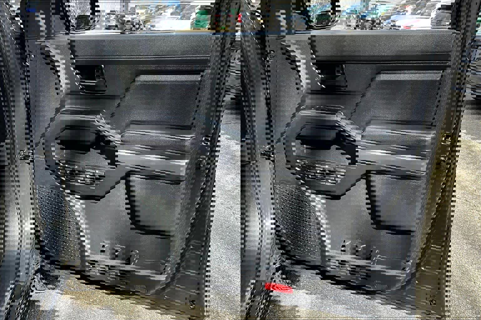 Certified 2025 Toyota Tacoma SR5 image 21