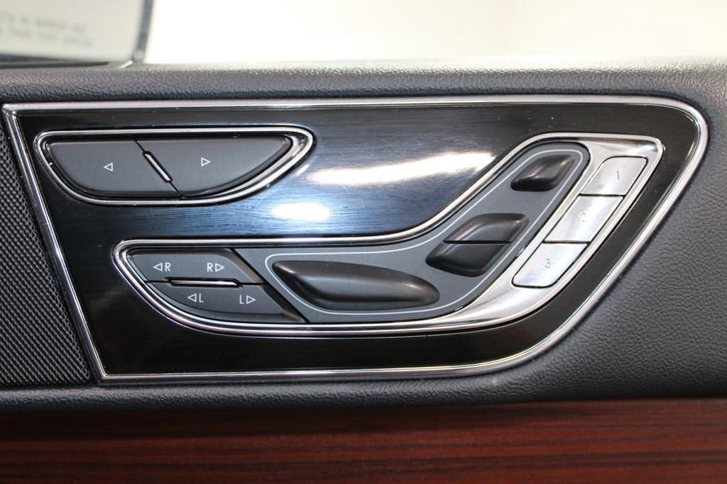 Used 2023 Lincoln Navigator Reserve AWD/4WD image 29