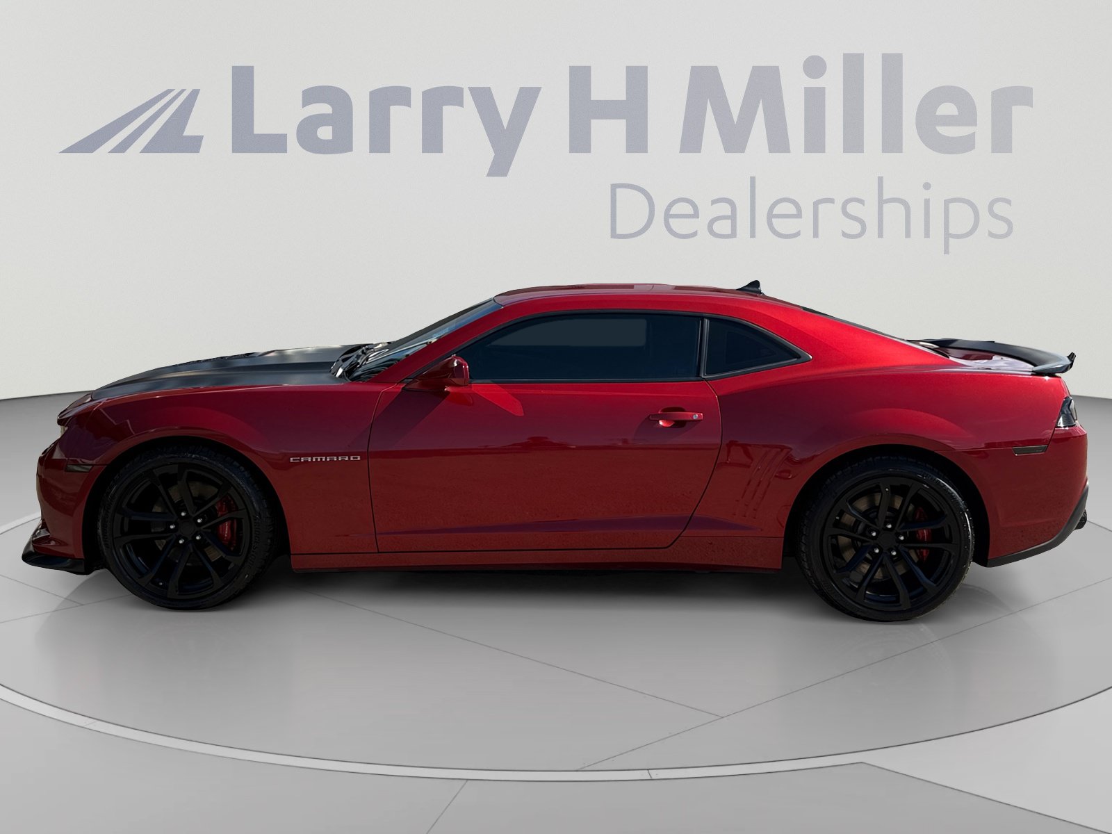 Used 2015 Chevrolet Camaro SS w/ SS Performance Package RWD image 2