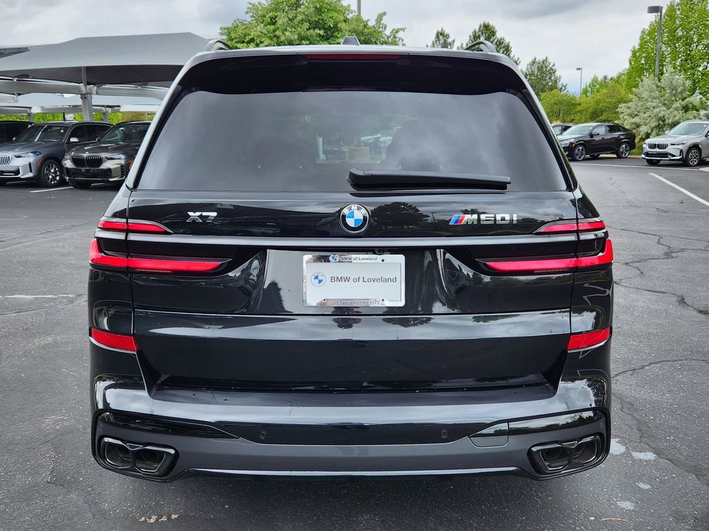Used 2026 BMW X7 M60i AWD/4WD image 16