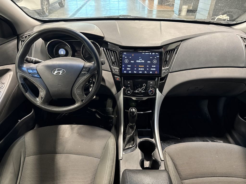 Used 2012 Hyundai Sonata GLS w/ Popular Equipment Pkg FWD image 8