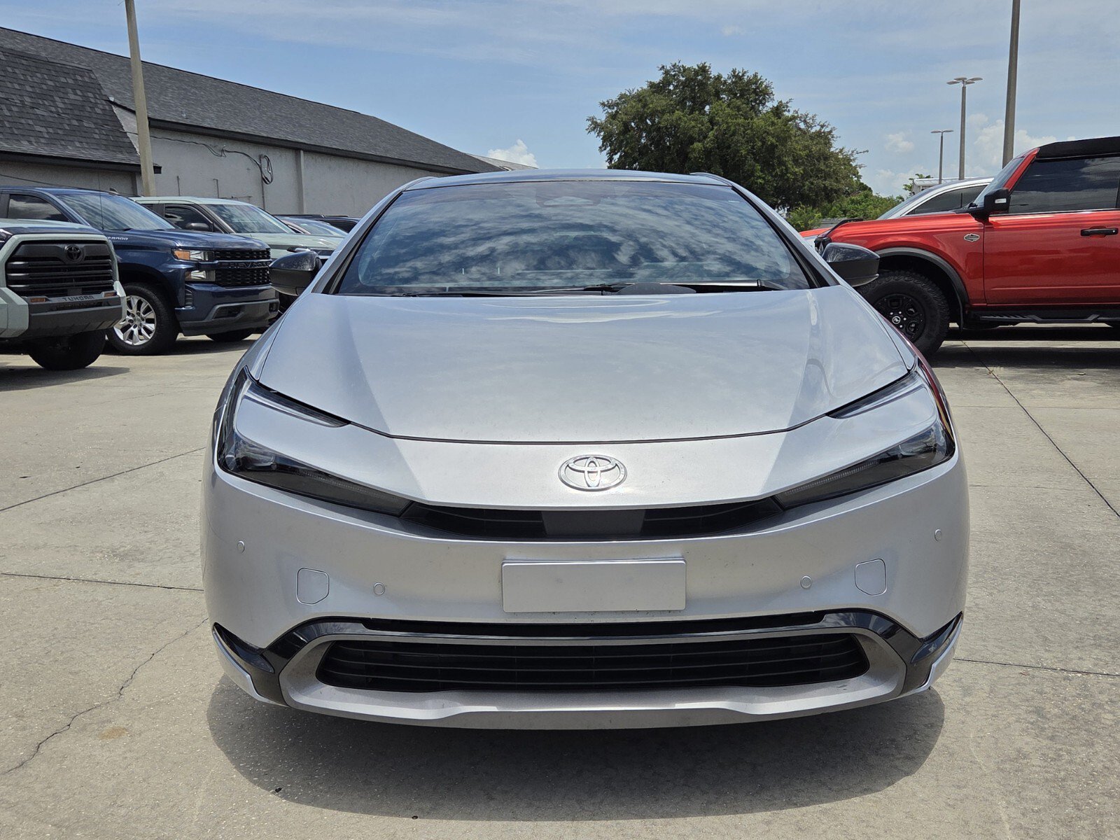 Certified 2025 Toyota Prius Limited FWD image 2