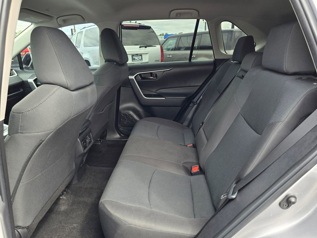 Used 2023 Toyota RAV4 LE image 18