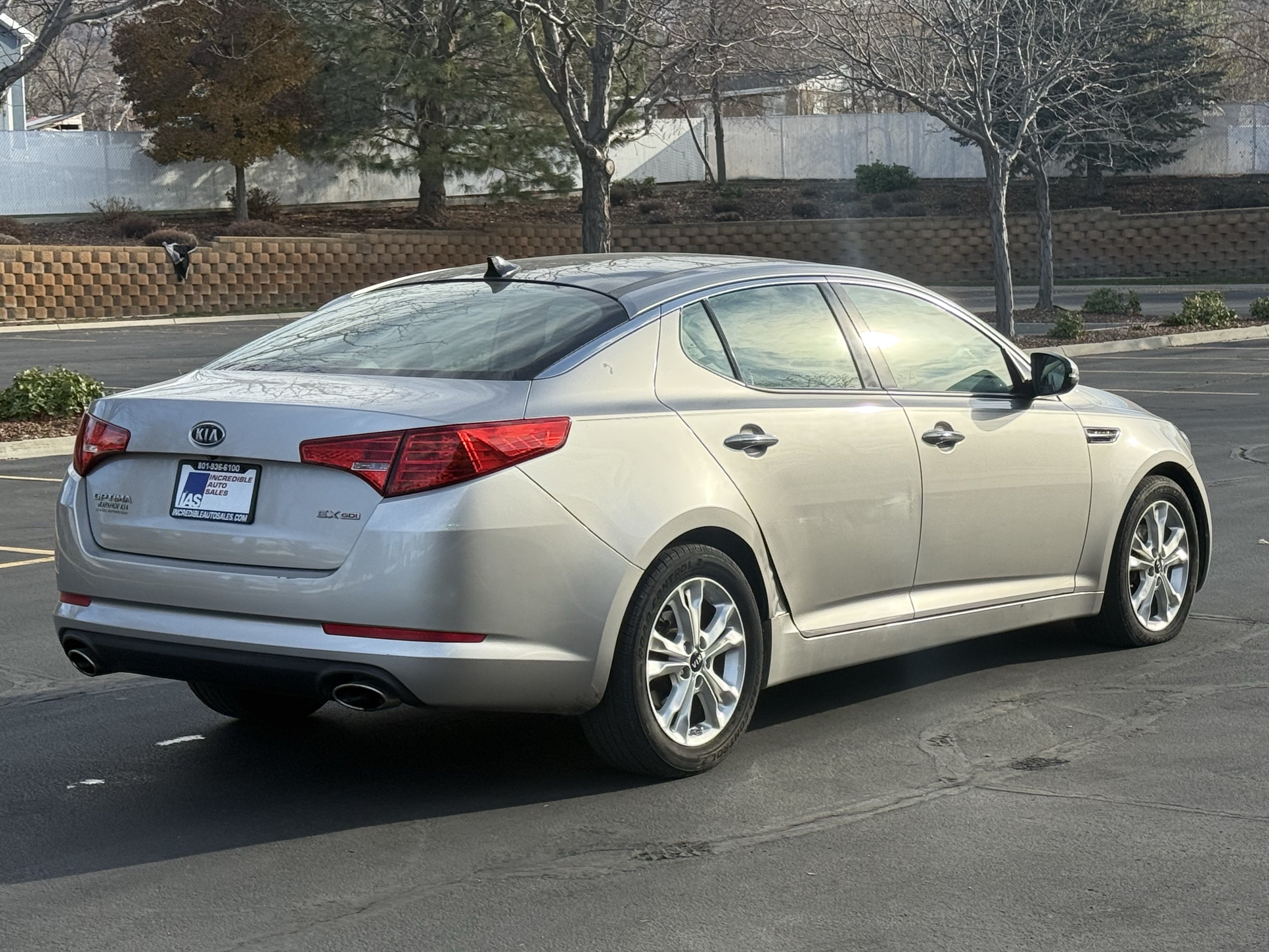 Used 2011 Kia Optima EX w/ Premium Pkg FWD image 6