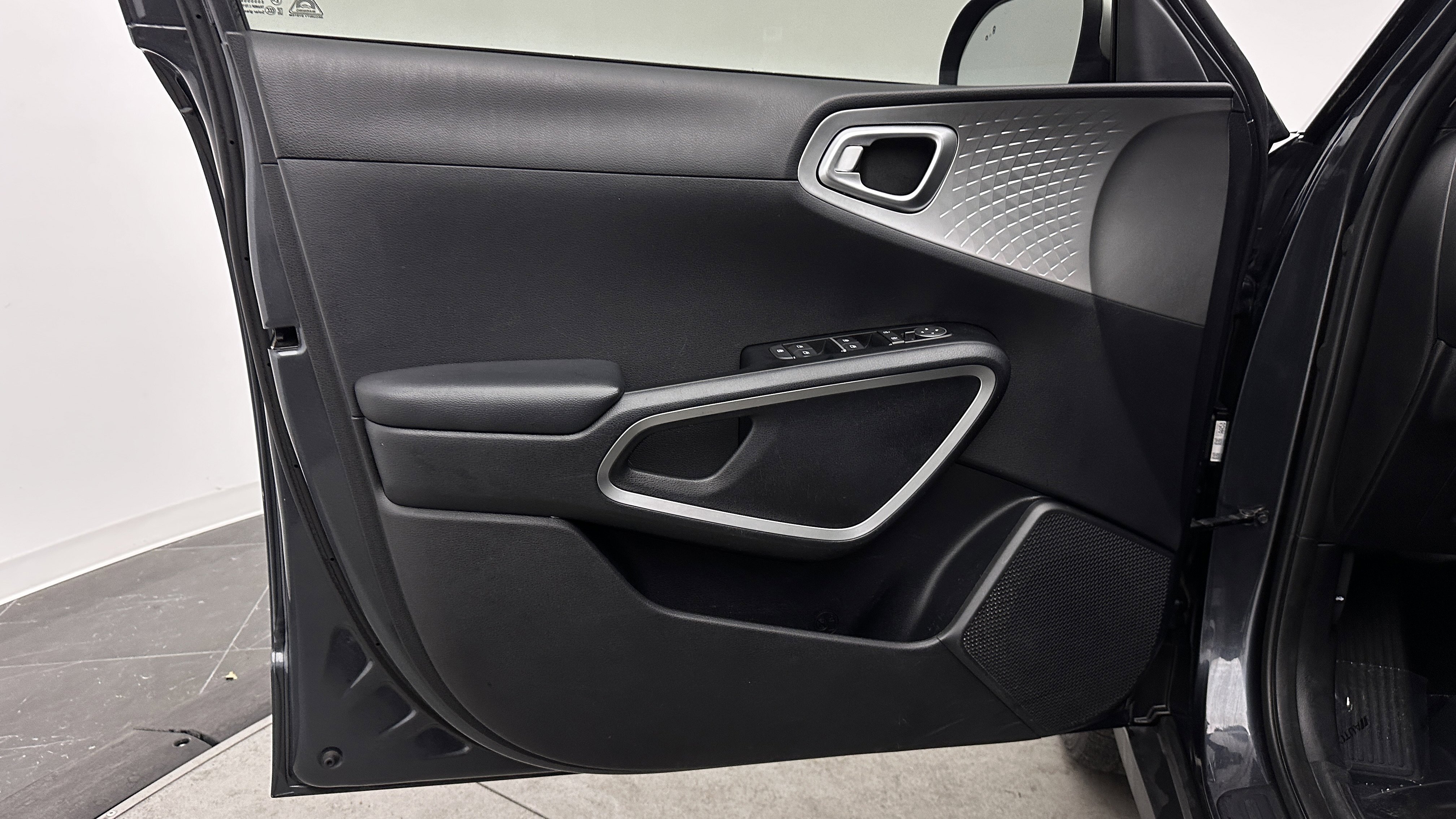 Used 2020 Kia Soul X-Line FWD image 10