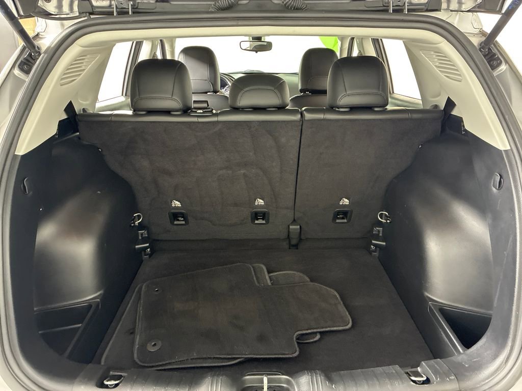 Used 2020 Jeep Compass Latitude image 25