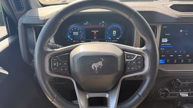 Used 2025 Ford Bronco Outer Banks AWD/4WD image 14
