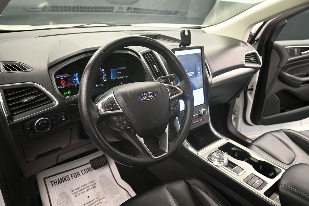 Used 2022 Ford Edge Titanium AWD/4WD image 27