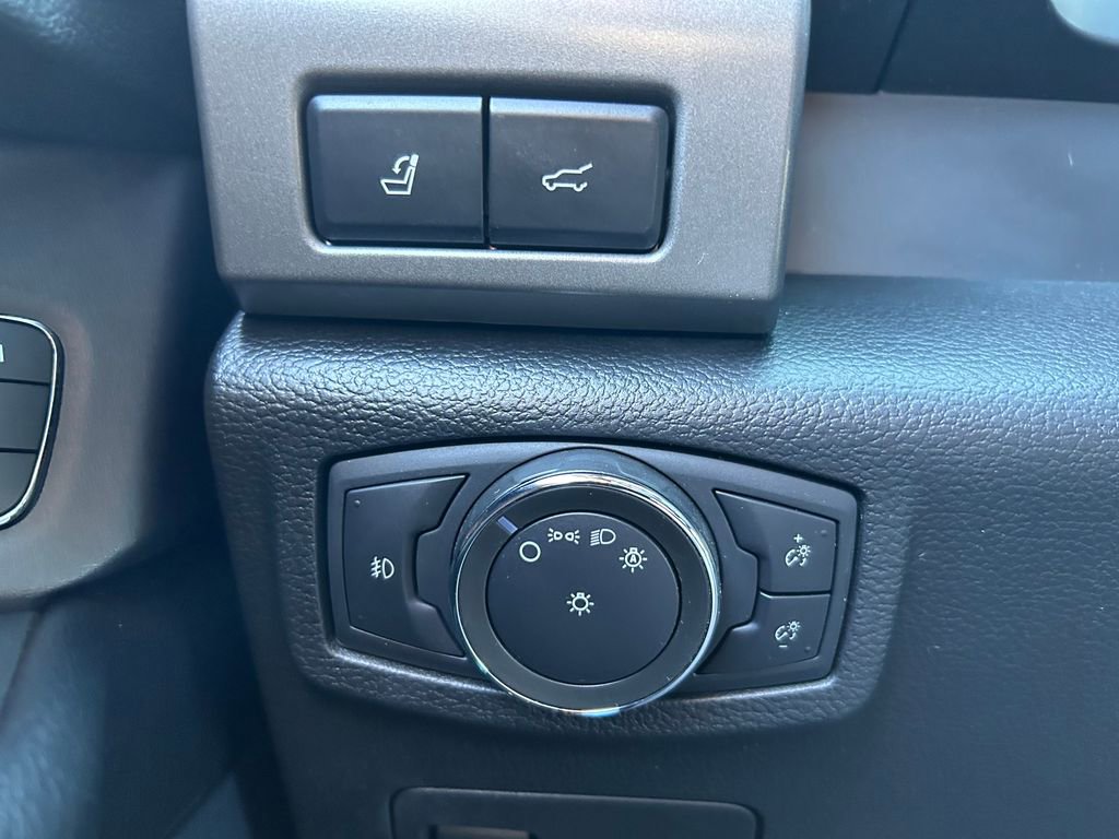 Used 2021 Ford Expedition XLT image 19