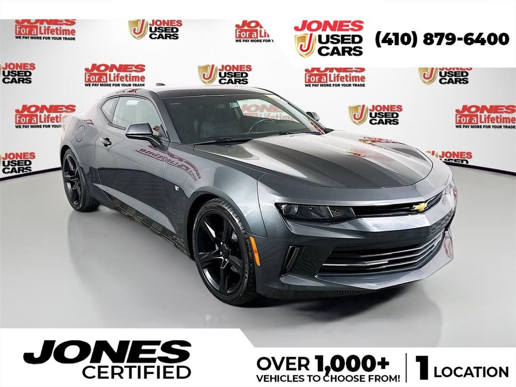 Used 2018 Chevrolet Camaro LT RWD image 1