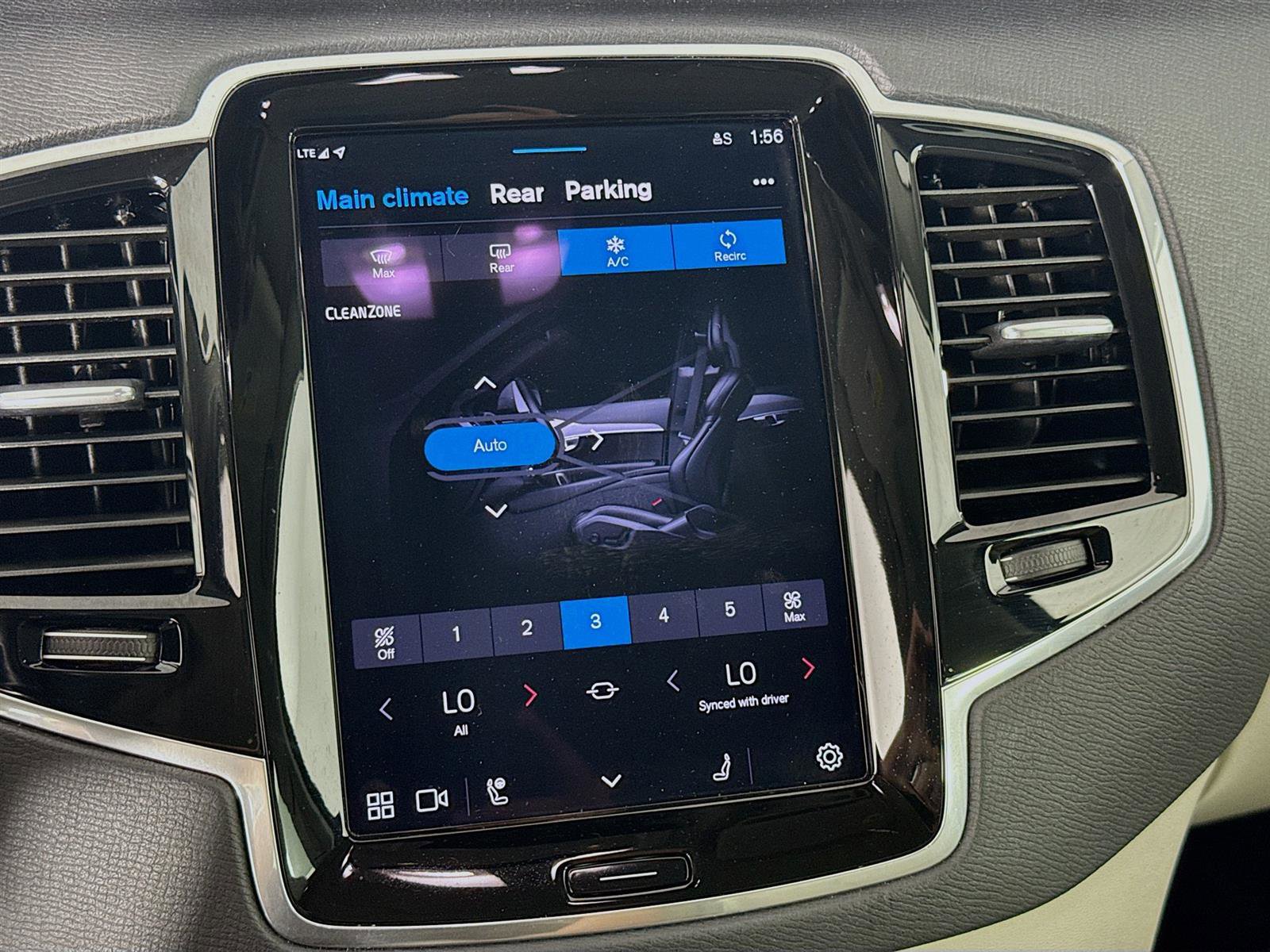 Used 2023 Volvo XC90 T8 Plus w/ Protection Package Premier image 19