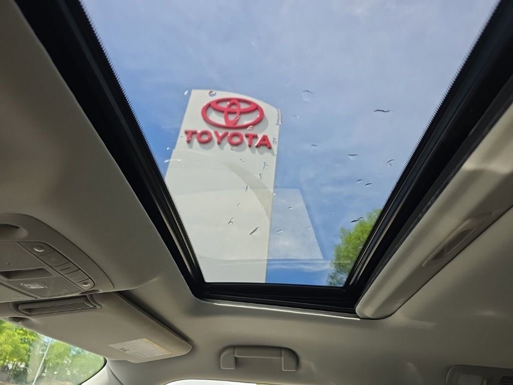 Used 2019 Nissan Armada SL w/ Premium Package image 37