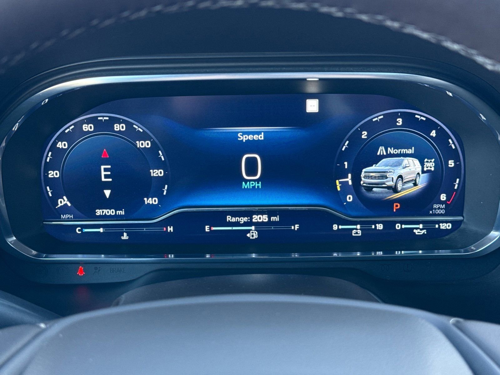 Used 2023 Chevrolet Suburban Z71 w/ Luxury Package image 32