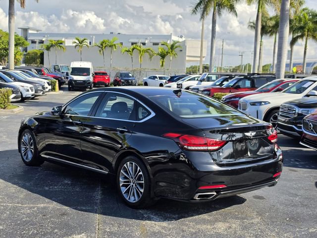 Used 2016 Hyundai Genesis 3.8 RWD image 4