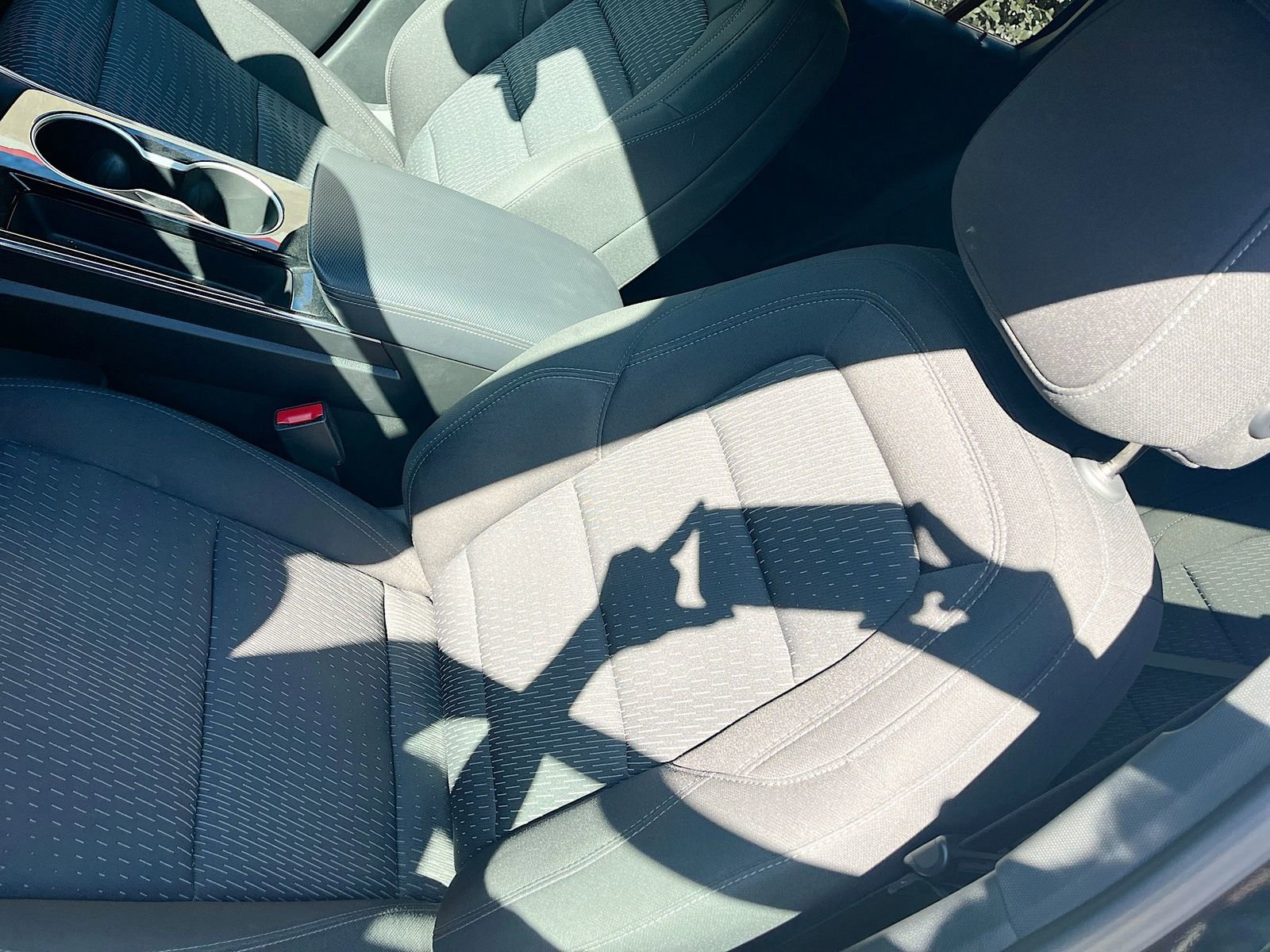 Used 2025 Chevrolet Equinox LT image 19