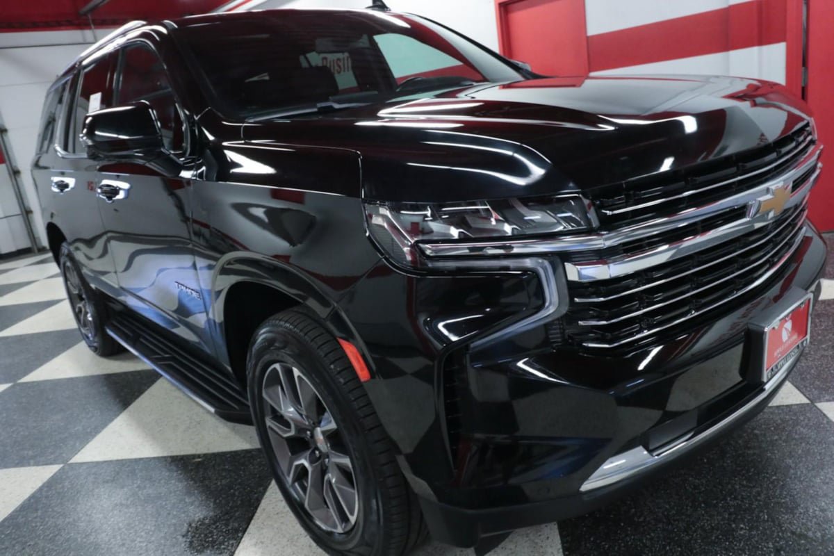 Used 2022 Chevrolet Tahoe LT w/ Luxury Package RWD image 34